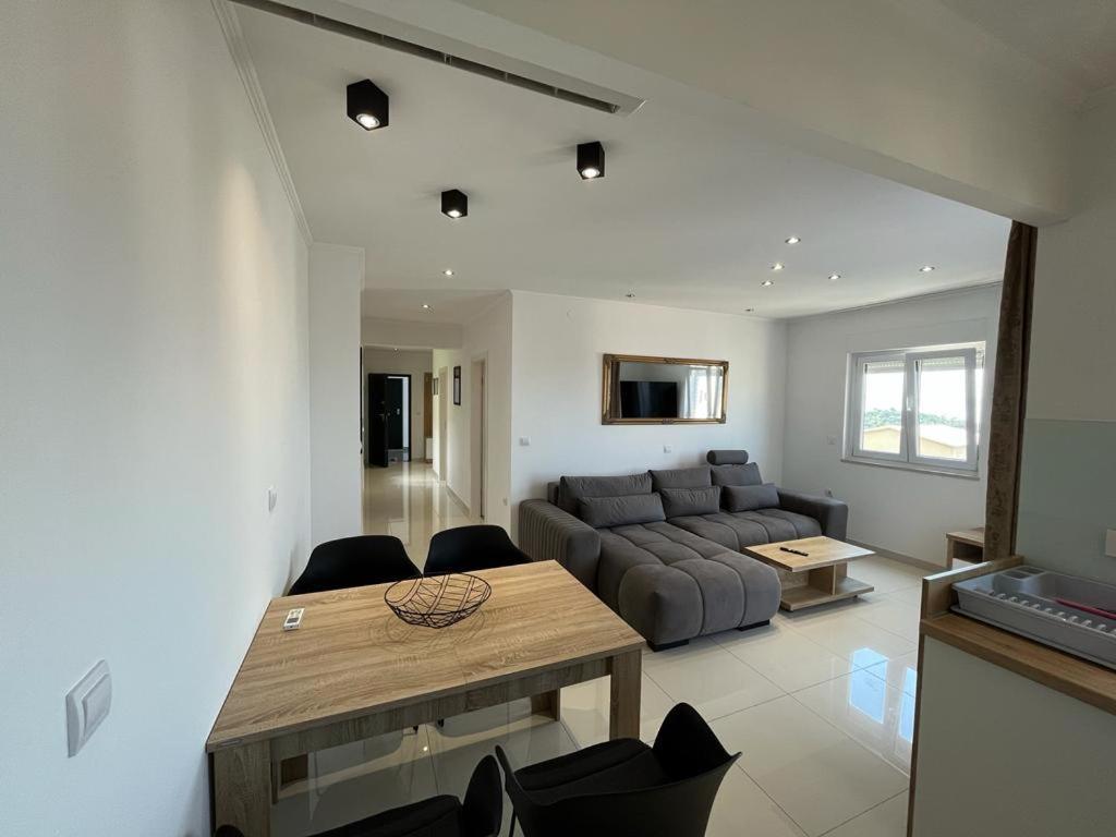 Apartments Pivac Makarska Buitenkant foto