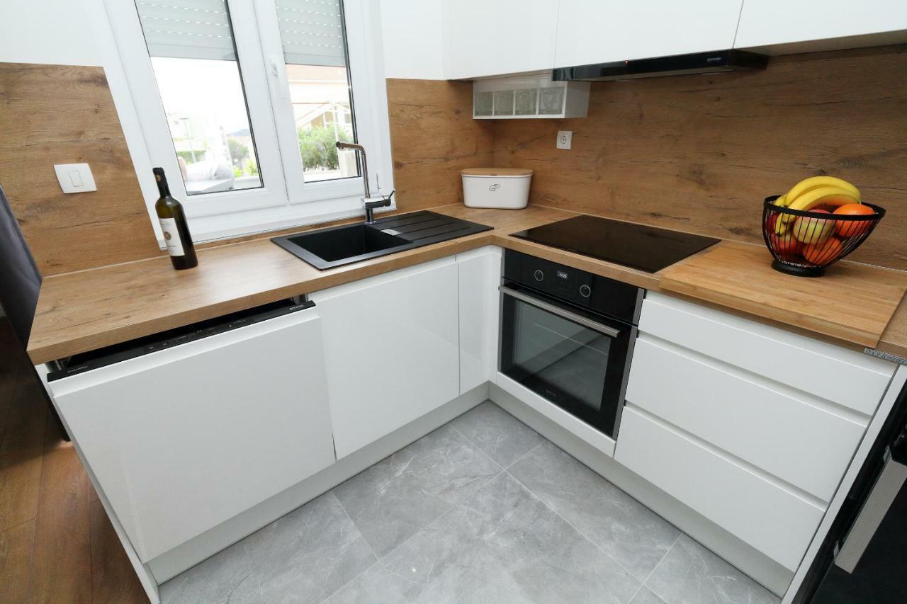 Apartments Pivac Makarska Buitenkant foto