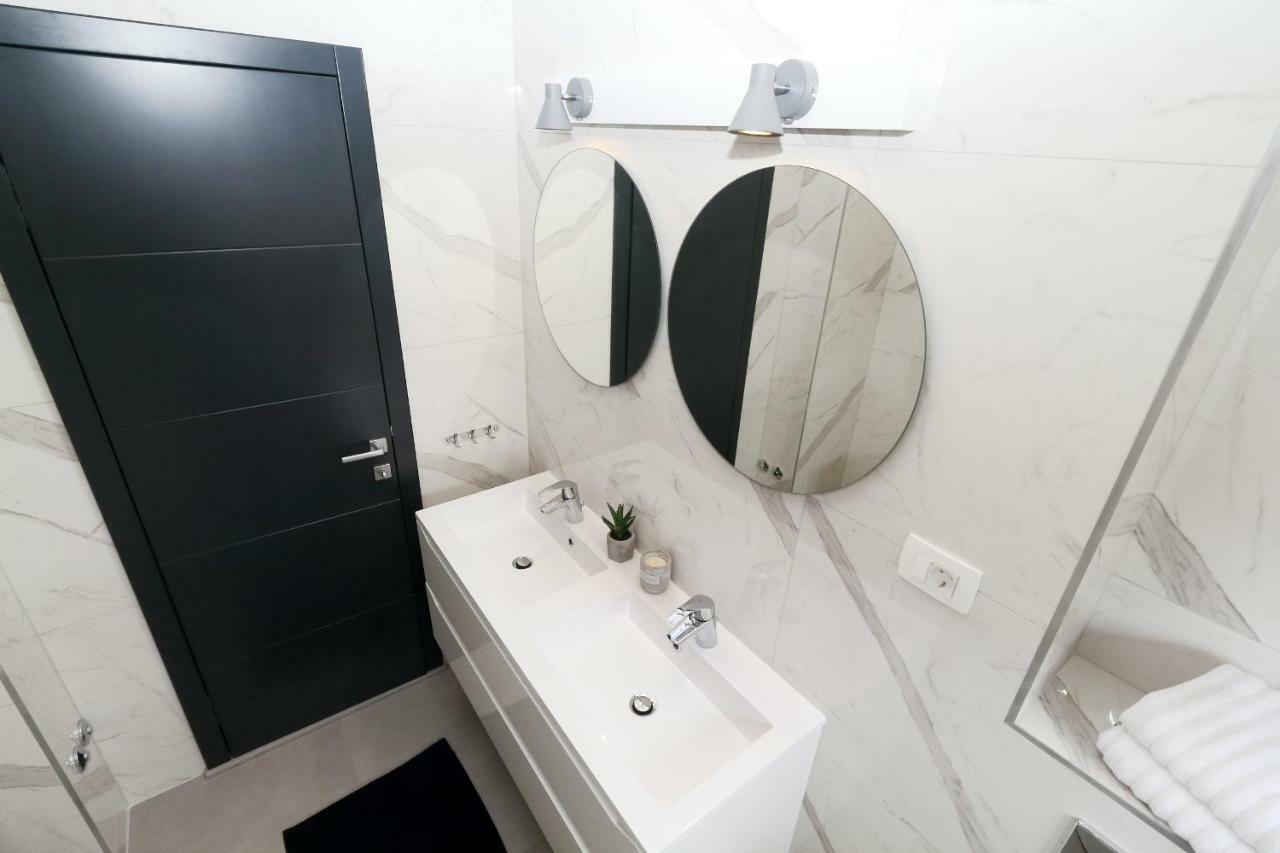 Apartments Pivac Makarska Buitenkant foto