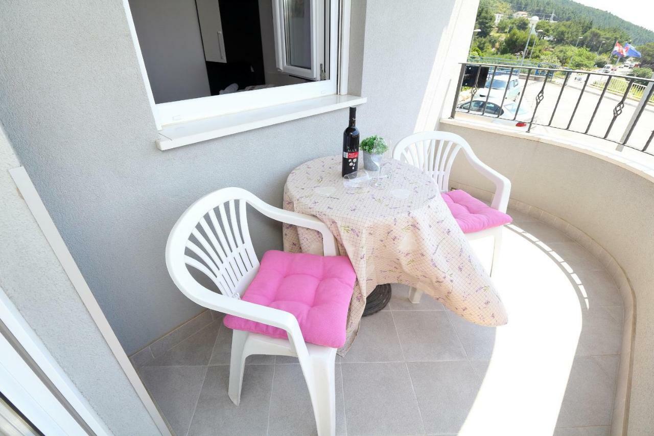 Apartments Pivac Makarska Buitenkant foto